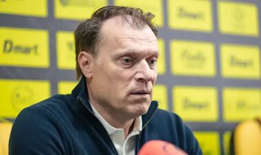 ВАН ЛЕУВЕН: «Были два момента, где арбитр должен был назначать пенальти»