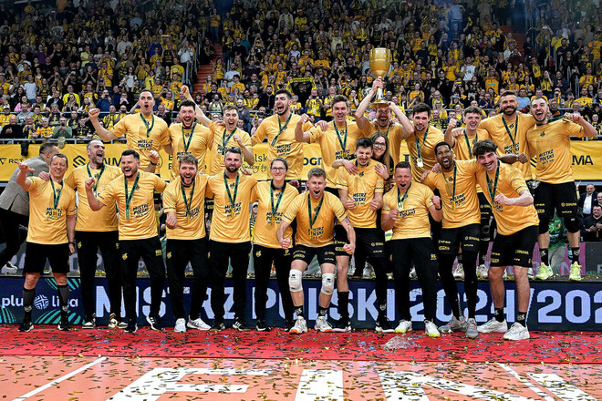 Люблин оформляет первое чемпионство. Команда украинца уступила в финале