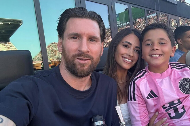 Photo. Messi's wife showed how in their family celebrated Mother's Day