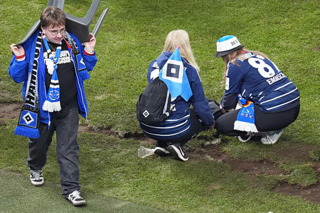 ВИДЕО. Полный хаос. Как выглядит стадион Гамбурга после выхода в Бундеслигу