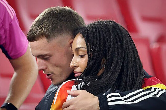 ДЕВУШКА ДНЯ. Она будет вдохновлять Флориана Вирца в Ливерпуле