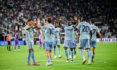 Ювентус – Видад. Смотреть онлайн. LIVE трансляция