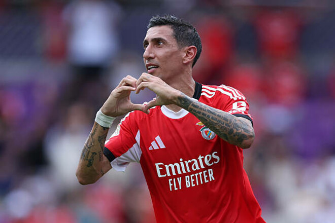 Последний танец. Объявлено имя лучшего игрока матча Бенфика – Окленд