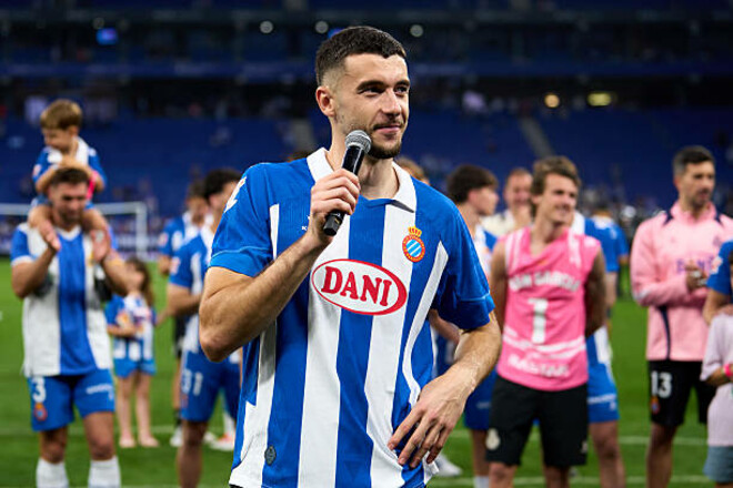 Преследования и смена номера. Игроку Барселоны угрожают фанаты