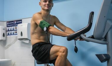 ФОТО. Футболисты ЛНЗ вышли из отпуска и прошли медосмотр