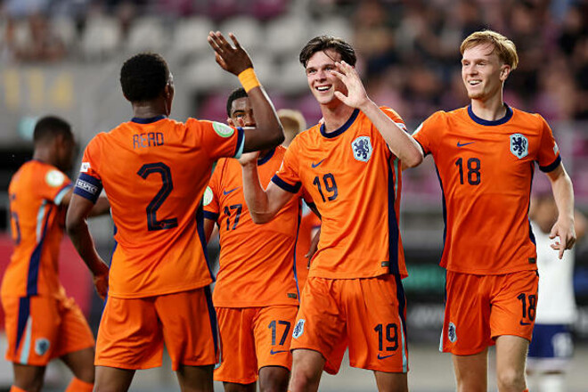 Нидерланды U-19 – Румыния U-19. Полуфинал Евро-2025. Смотреть онлайн LIVE