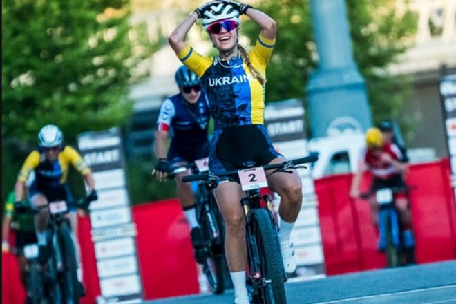 Впервые в истории. Украинки завоевали двойной подиум на ЧМ по маунтинбайку