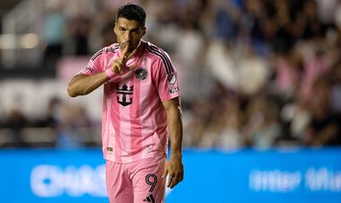 Messi's best friend. Suarez heads one interesting scoring rating