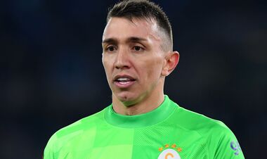 ОФИЦИАЛЬНО. Известный 39-летний вратарь будет играть в чемпионате Аргентины