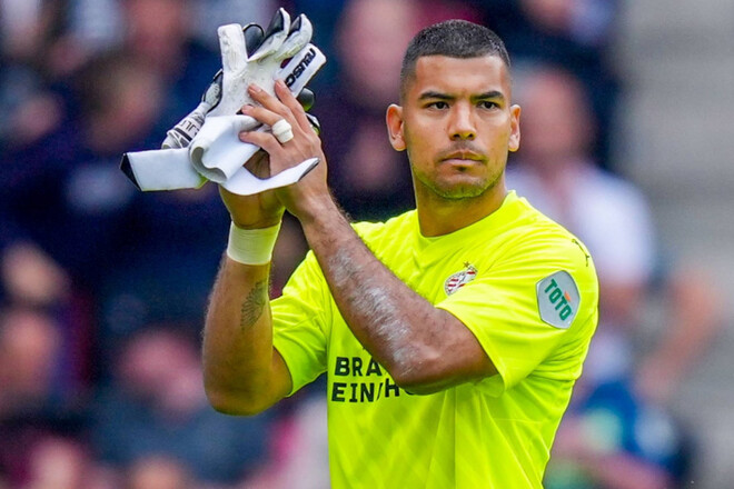 ОФІЦІЙНО. Ексворотар збірної Аргентини перейшов до представника АПЛ