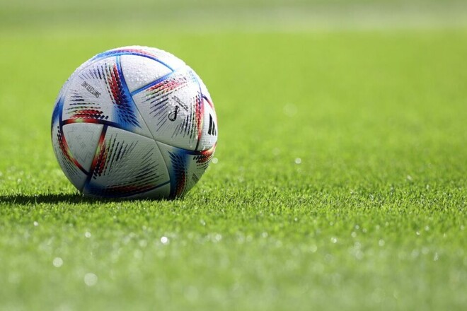 ВИДЕО. Футболисты выбросили травмированного соперника за пределы поля