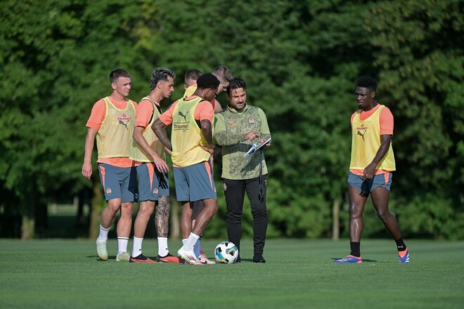 ВІДЕО. З Судаковим. 4 гравці приєдналися до Шахтаря на зборах