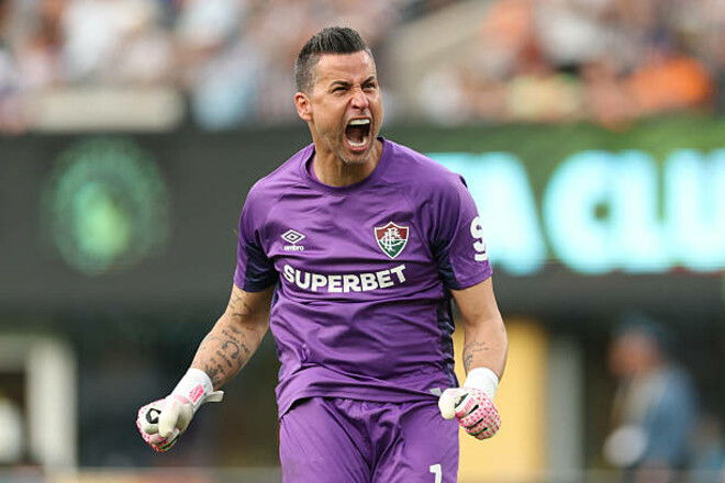 444 клиншита в свои 44 года. Фабио продолжает бить рекорды КЧМ