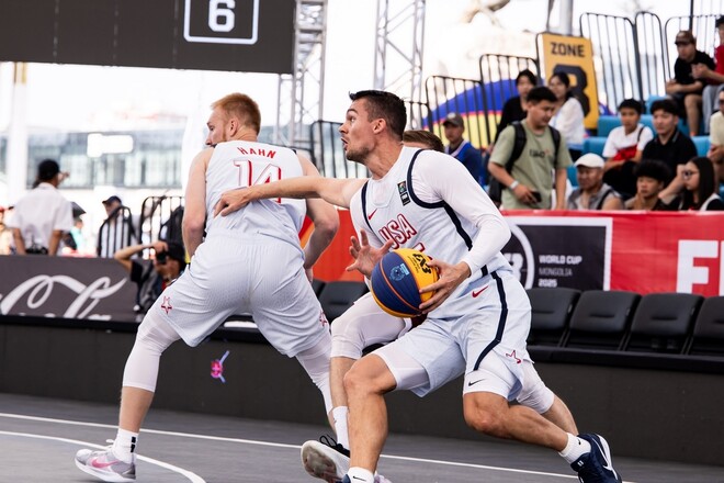 США йде без поразок. Відомі результати чемпіонату світу з баскетболу 3х3