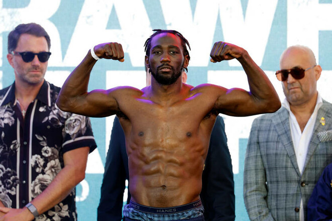 Terans Crawford called the best boxer in history