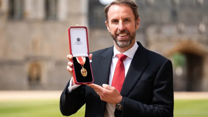 ФОТО. Экс-наставнику сборной Англии присвоили рыцарское звание