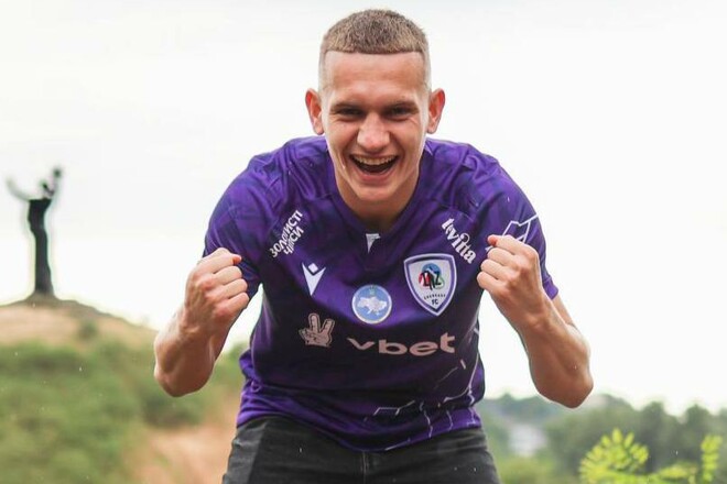 Артур РЯБОВ: «Хотел бы попасть в еврокубки вместе с ЛНЗ»