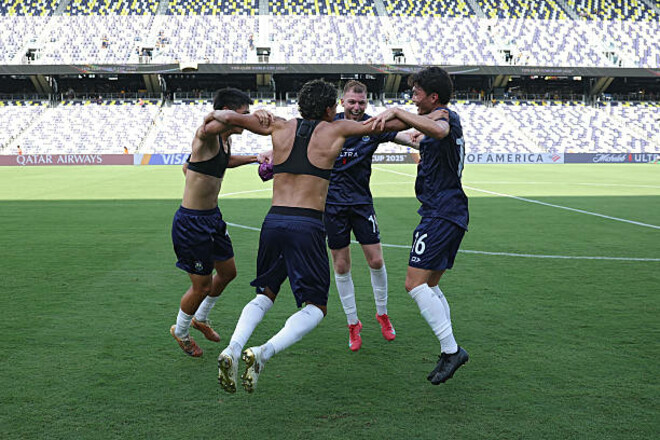 Відпустка життя. Окленд заробив мільйони на клубному ЧС