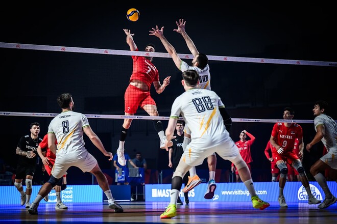 https://pic.sport.ua/images/news/0/19/68/orig_773614.jpg