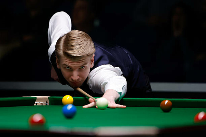 Юлиан Бойко выиграл первый матч сезона и вышел в основной этап British Open