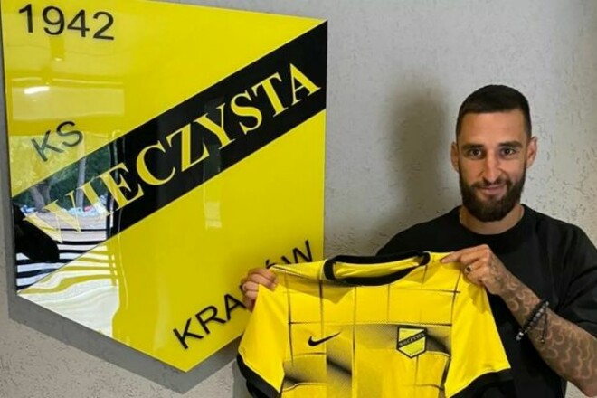 Денис Фаворов назвал клуб третьей лиги, где платили по 40 тысяч евро