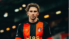 Bornmouth appealed to PSG and Newcastle because of the transfer of
