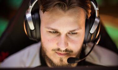 Почему не государственным? Игрок NAVI поблагодарил фанатов на русском языке