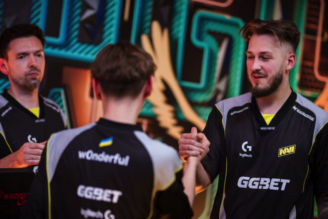 NAVI – Aurora. PGL Astana. Групповой этап. Смотреть онлайн. LIVE трансляция