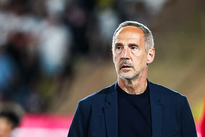 Зачекай, Сеск. Баєр знайшов ще одного кандидата на пост тренера