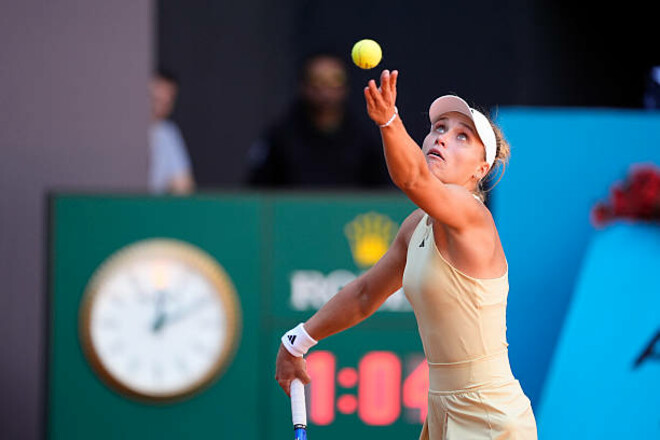 Стародубцева розгромно поступилася 17-й ракетці на турнірі WTA 125 у Парижі