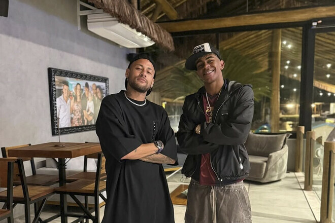 Ямаль боялся написать Неймару в Instagram: «Он мне ответит?»