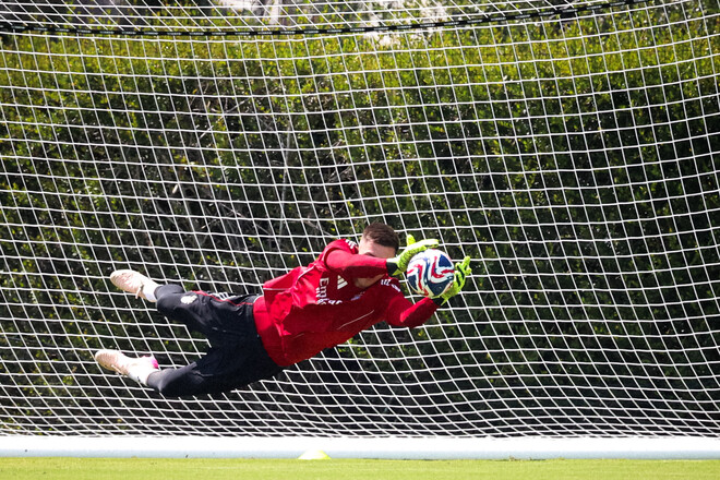 Источник: в Бенфике возлагают большие надежды на Трубина в матче с Челси