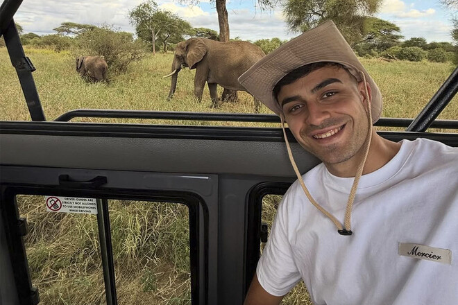 ФОТО. Педри показал свой отдых в Африке. Эпичные снимки