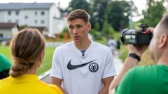 ФИЛИППОВ: «Мне немного легче, ибо я уже понимаю требования Ротаня»