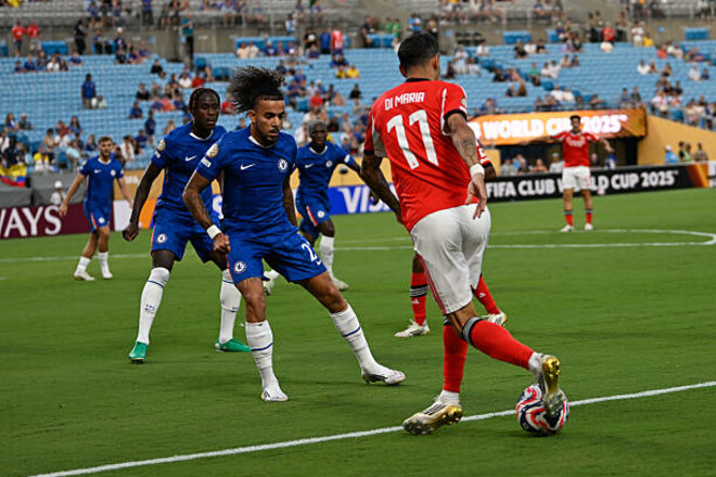 Бенфика продолжила свои неудачные выступления в дополнительное время матчей