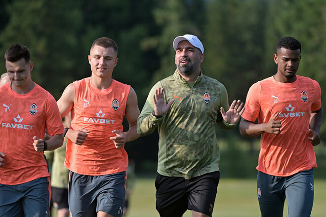 ФОТО. Тренировка Шахтера. Знакомство с Ардой Тураном