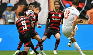 Блиск ПСЖ, Баварії, Судаков без Наполі, звитяга Магучіх, успіхи у волейболі