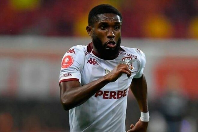 Верес веде переговори з турецьким клубом про трансфер вінгера