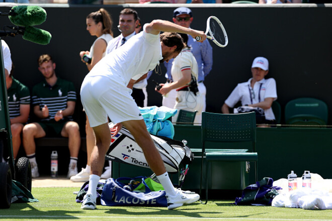 Дев'ята ракетка Медведєв не стримав блювоту, а потім вилетів із Вімблдона