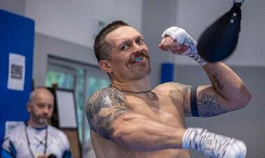 The rating of top boxers of overweight was released. At what place is Usik?