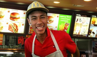 ВІДЕО. Неймар розповів, як він намагався замовити їжу з Макдональдса