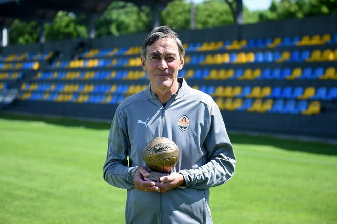 Тренер раздевалки. Шахтер поздравил знаменитого футболиста с 70-летием