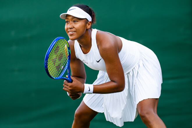 ФОТО. Осака вышла во второй раунд Уимблдона. Кирьос сидел в боксе Наоми