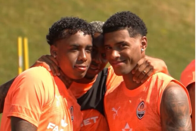 ВИДЕО. Педро Энрике одним движением травмировал двух игроков Шахтера