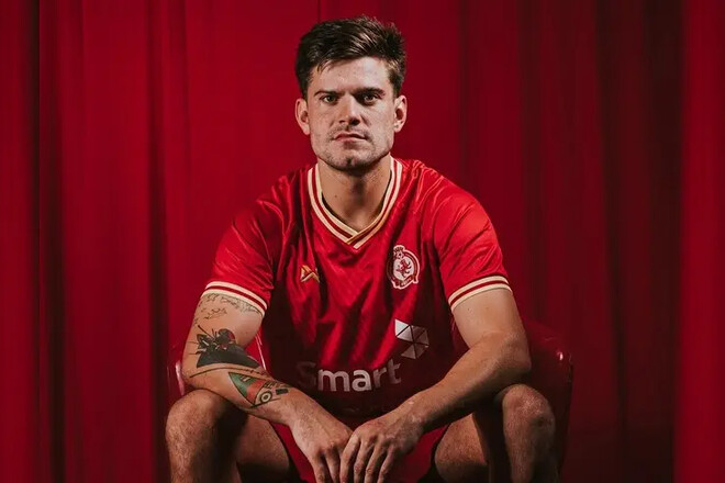 Украинский форвард выбрал экзотическую страну для продолжения карьеры