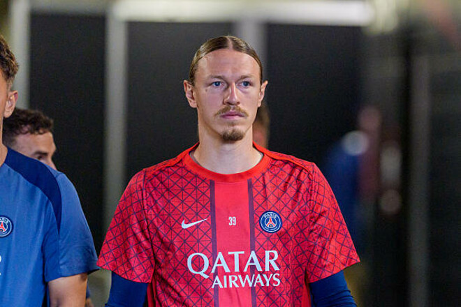 Забарний все ближче? Сафонова хоче підписати клуб з Європи, але є проблема