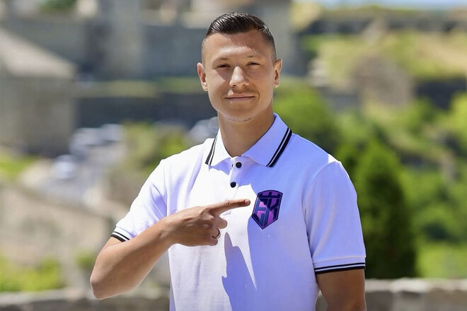 Нападающий, который пережил измену Седан с Зинченко, снова влюбился