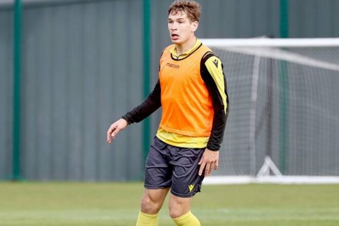 Защитник, покинувший Рух, находится на просмотре в ЛНЗ