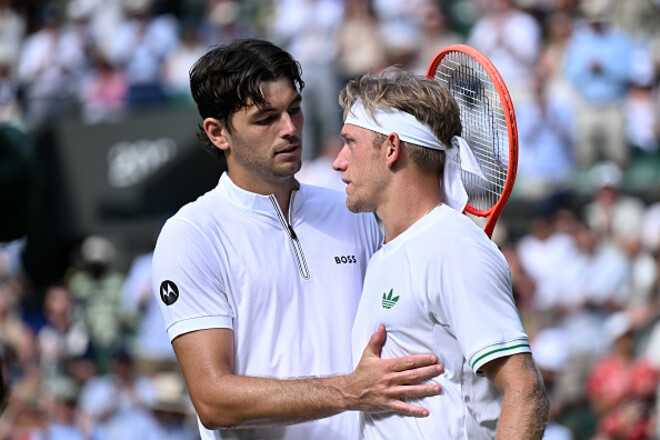 Не в пяти сетах! Скрытый претендент на титул Уимблдона уже вышел в 4-й круг