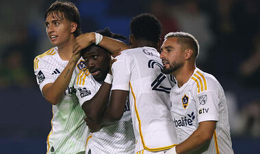 MLS. Лос-Анджелес Гелаксі розбив Ванкувер, Канзас-Сіті створив сенсацію